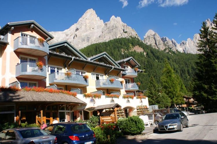 Dolomites Clubres Sporting Residence, San Martino di Castrozza, Dolomity, Włochy, CK GEOVITA